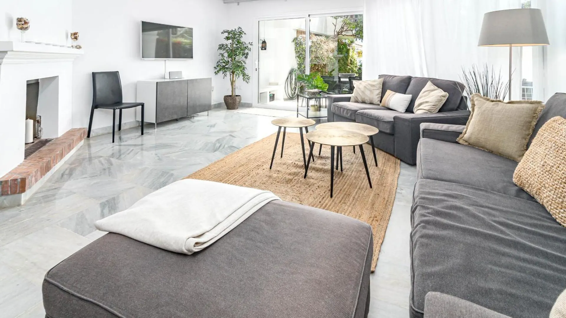 Holiday home 3 Townhouse With Private Garden In Marbella Villa