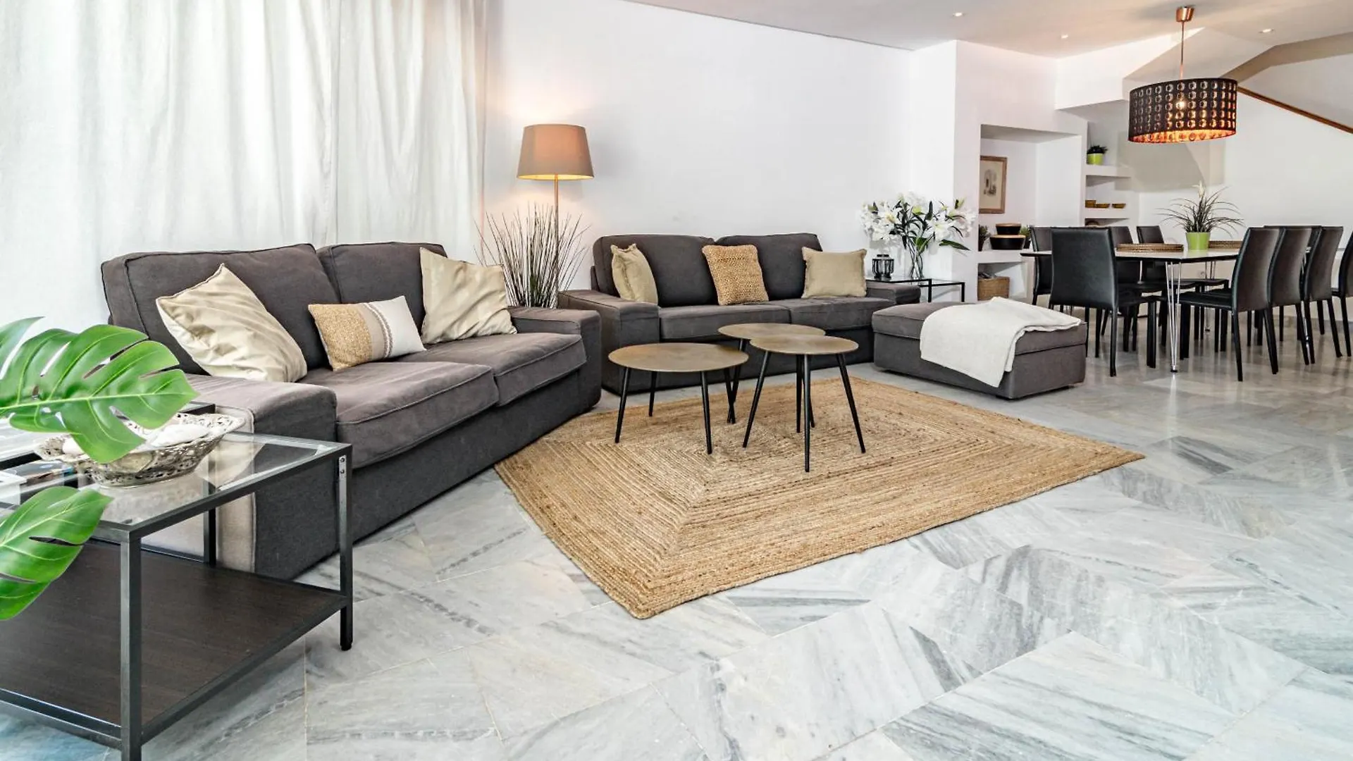 3 Townhouse With Private Garden In Marbella Villa Holiday home